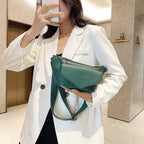 Sac banane en cuir vert avec bandoulière