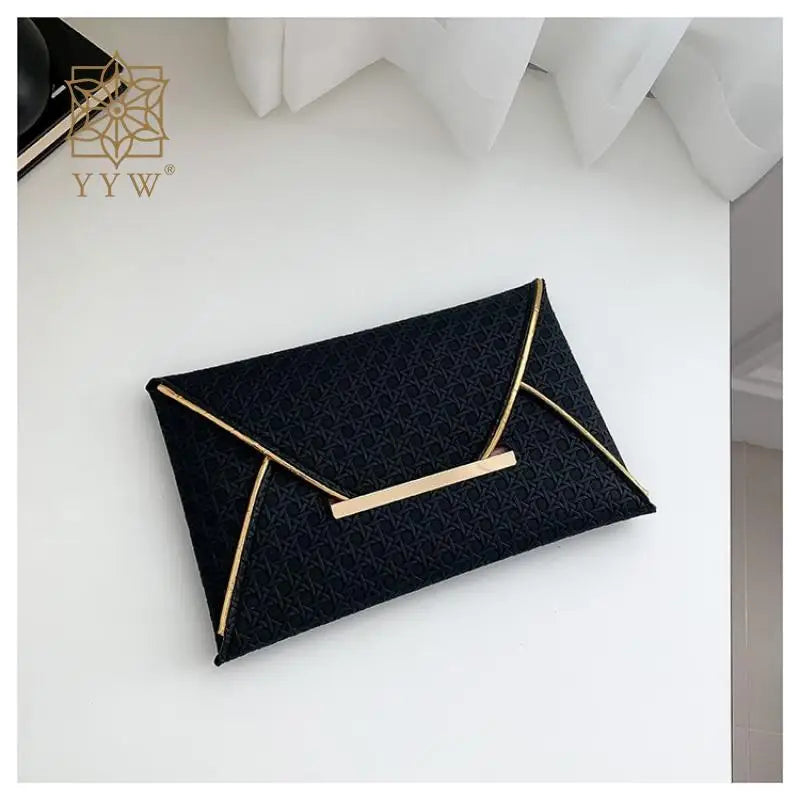 Pochette femme de luxe pas cher en cuir Noir / 28.5 x 10 x 17.5cm-Blanc / 28.5 x 10 x 17.5cm-off Blanc / 28.5 x 10 x 17.5cm-Marron / 28.5 x 10 x 17.5cm-ShopGET® 