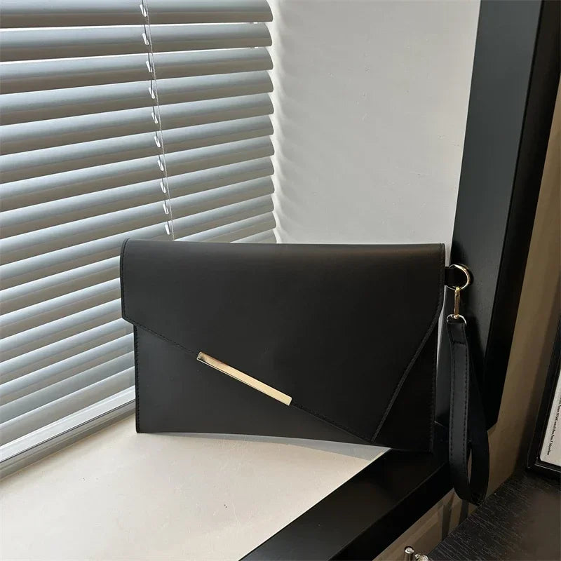 Pochette femme soirée Blanc / 31 x 0.5 x 21cm / OFFERTE-Rouge / 31 x 0.5 x 21cm / OFFERTE-Rose / 31 x 0.5 x 21cm / OFFERTE-Kaki / 31 x 0.5 x 21cm / OFFERTE-Noir / 31 x 0.5 x 21cm / OFFERTE-Marron / 31 x 0.5 x 21cm / OFFERTE-ShopGET® 