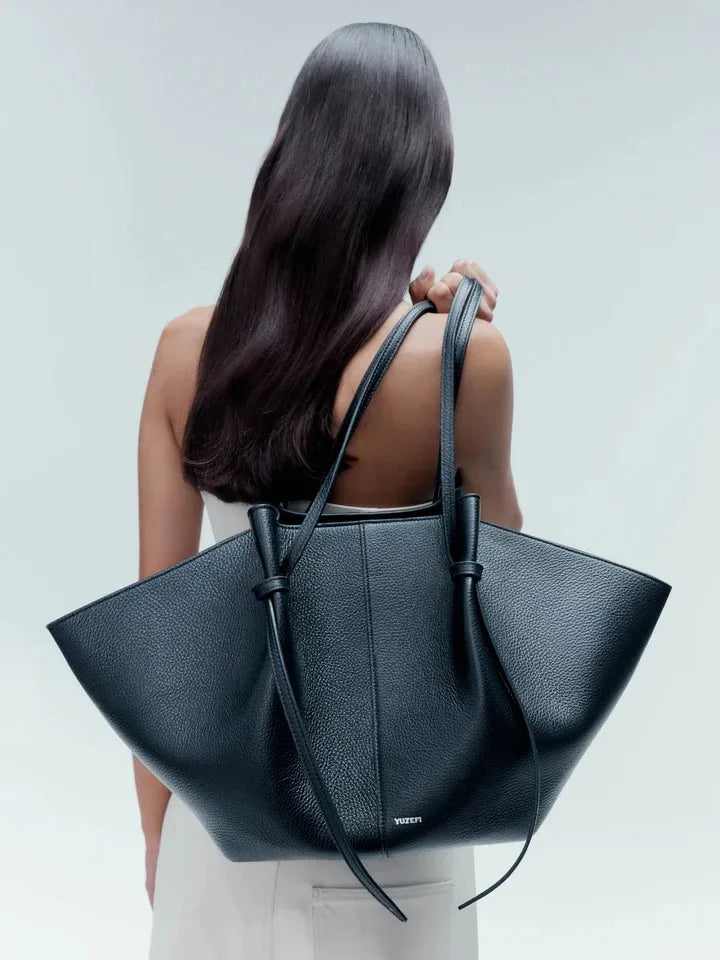 Sac cabas noir grand  et large Rouge / 51cm x31cm x26.5cm-Espresso / 40.5cm x19.5cm x19cm-Rouge / 40.5cm x19.5cm x19cm-Cinnamon / 51cm x31cm x26.5cm-Noir / 40.5cm x19.5cm x19cm-Espresso / 51cm x31cm x26.5cm-Cinnamon / 40.5cm x19.5cm x19cm-Noir / 51cm x31cm x26.5cm-ShopGET® 