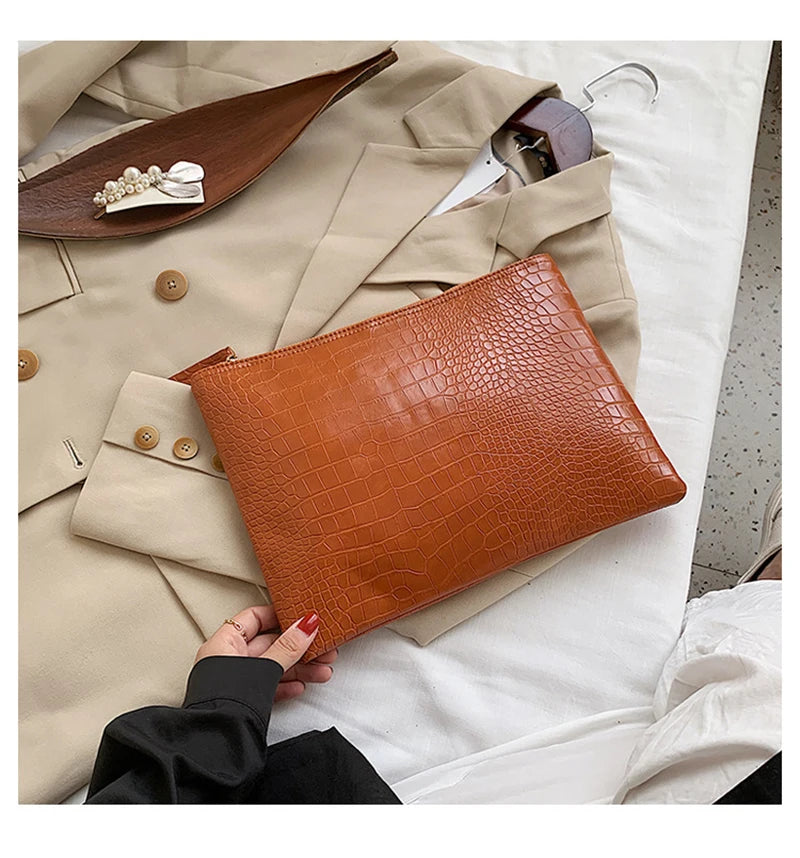 Pochette femme en cuir brillant A / 33x24cm-B / 33x24cm-C / 33x24cm-D / 33x24cm-E / 33x24cm-F / 33x24cm-G / 33x24cm-H / 33x24cm-ShopGET® 