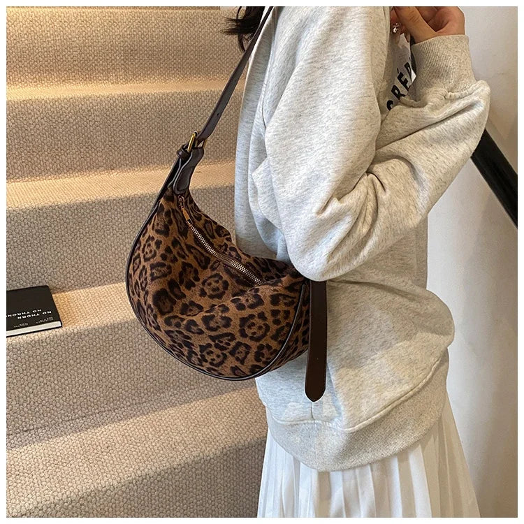 Sac banane léopard pour jeune femme