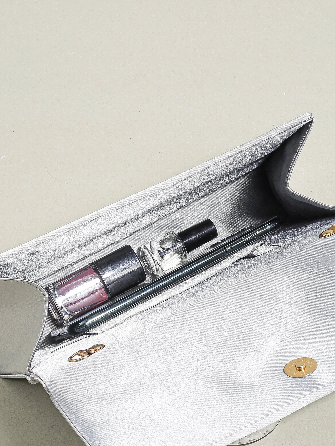 Pochette sac femme tendance Vert / 23 x 5 x 12cm-Argent / 23 x 5 x 12cm-Noir / 23 x 5 x 12cm-Bleu / 23 x 5 x 12cm-ShopGET® 