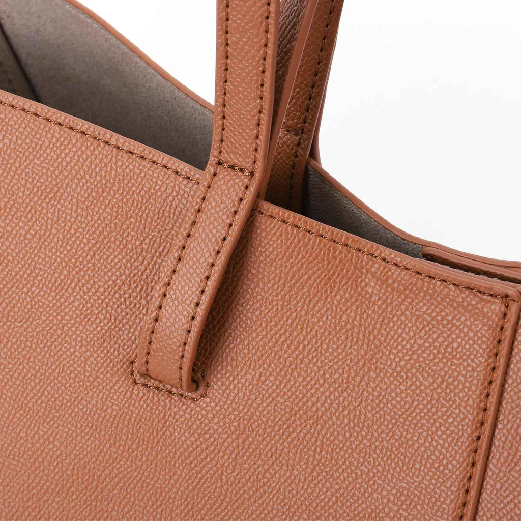 Sac cabas femme cuir souple business B Gris / Offerte-B Café / Offerte-B Rouge / Offerte-A Camel S / Offerte-C Rouge / Offerte-B Gris clair / Offerte-B Kaki / Offerte-B Noir / Offerte-A Dark Gris S / Offerte-A Dark Grey L / Offerte-A Noir L / Offerte-D Café / Offerte-D Marron / Offerte-D Noir / Offerte-C Marron / Offerte-E Blanc / Offerte-E Noir / Offerte-D Kaki / Offerte-ShopGET® 