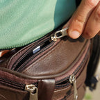 Sac banane en cuir doré jaune