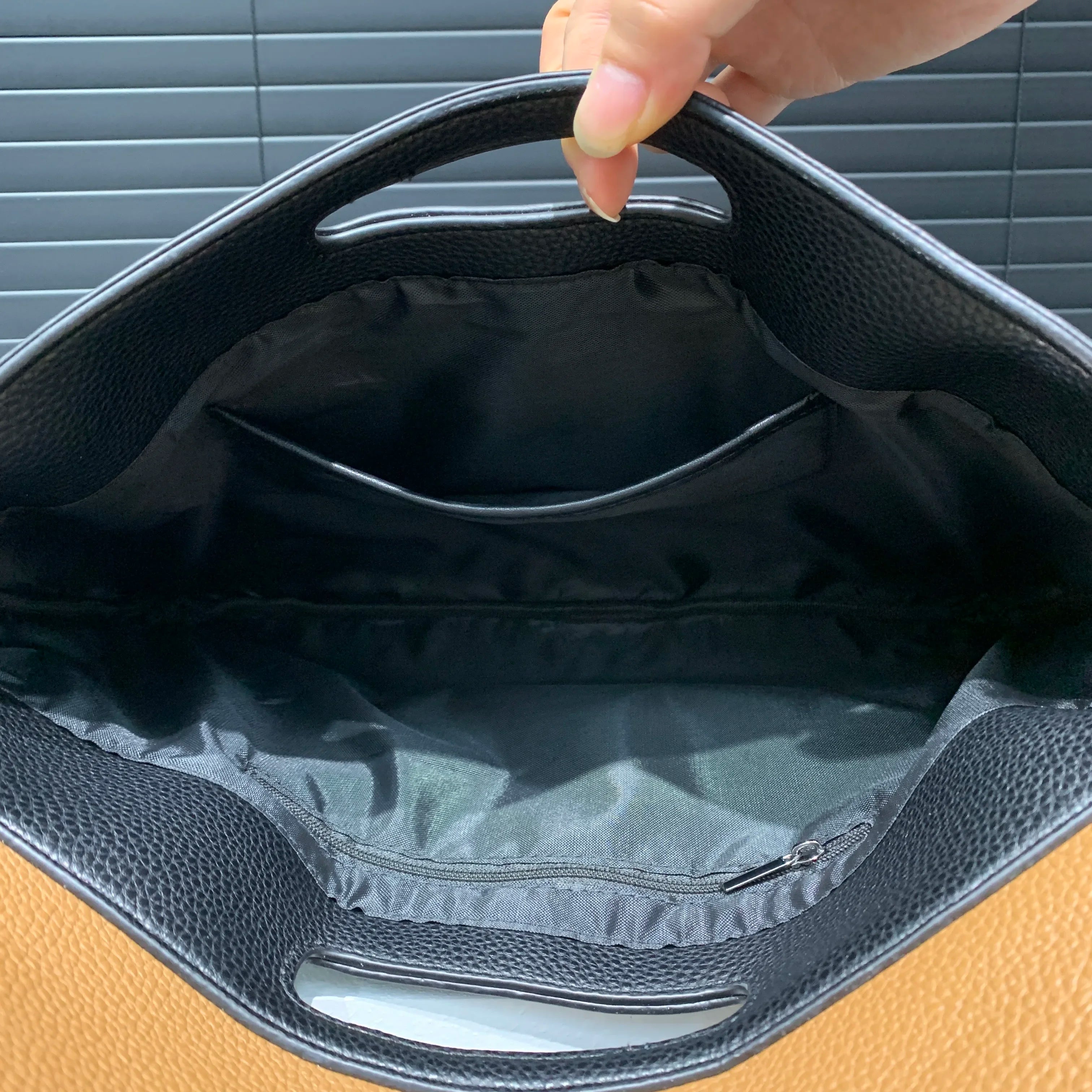 Grande pochette femme à bandoulière Marron-Noir-ShopGET® 