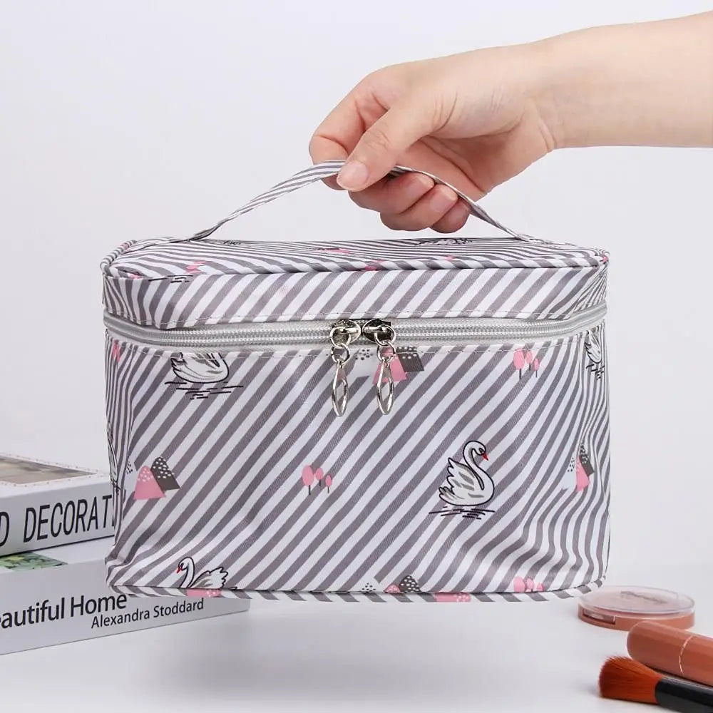 Grande trousse de toilette femme originale - ShopGET®