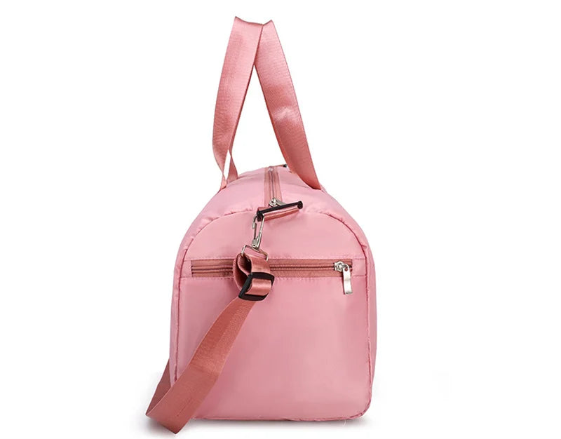 Sac polochon femme Rouge A / 47 X 22 X 24cm-Rouge B / 47 X 22 X 24cm-Noir A / 47 X 22 X 24cm-Noir B / 47 X 22 X 24cm-Rose A / 47 X 22 X 24cm-Rose B / 47 X 22 X 24cm-red2 A / 47 X 22 X 24cm-Rouge C / 47 X 22 X 24cm-Gris A / 47 X 22 X 24cm-Gris B / 47 X 22 X 24cm-Pourpre A / 47 X 22 X 24cm-Pourpre B / 47 X 22 X 24cm-ShopGET® 