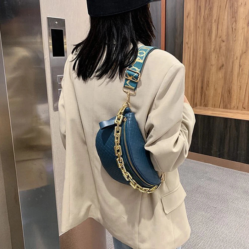 Sac banane femme chic bleu à chaine épaisse