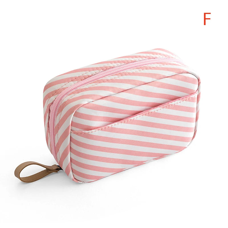 Trousse de toilette femme spéciale - ShopGET®
