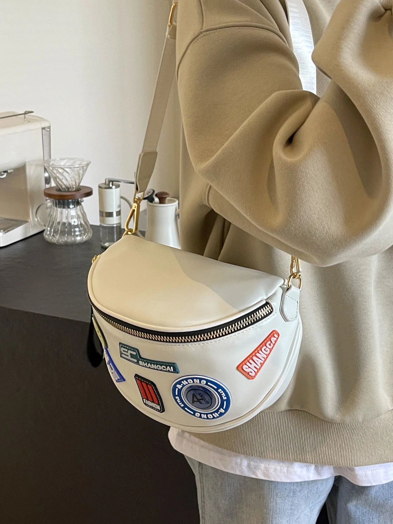 Sac banane femme chic pack lettre unique