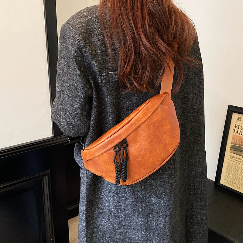 Grand sac banane en cuir tendance