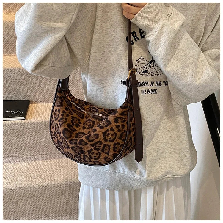 Sac banane léopard pour jeune femme