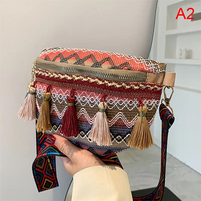 sac banane femme tendance tissé à pompon