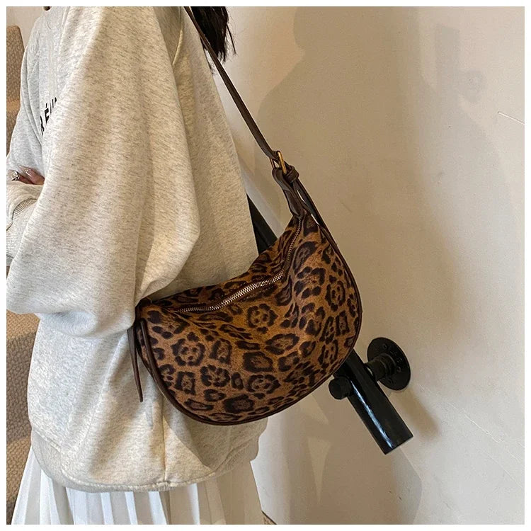 Sac banane léopard pour jeune femme