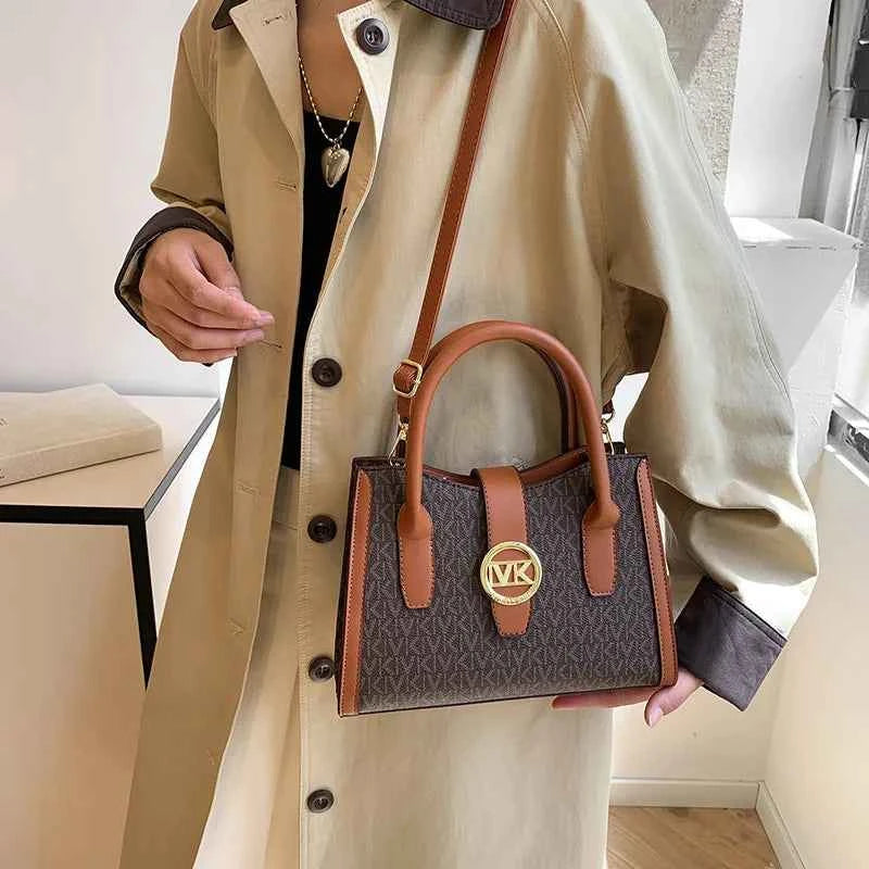 Sac cabas femme camel Camel / 25x18x7cm / Offerte-Blanc / 25x18x7cm / Offerte-Rose / 25x18x7cm / Offerte-Shopget 