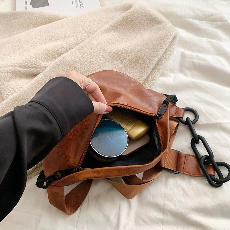 Patron sac banane en cuir pour femme