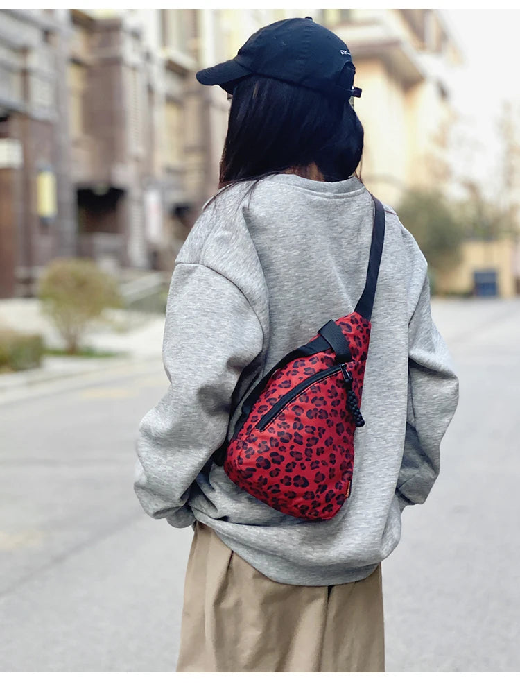 Sac banane léopard poitrine femme