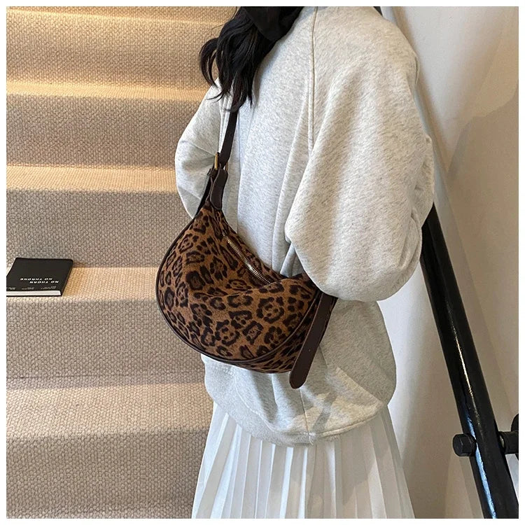 Sac banane léopard pour jeune femme